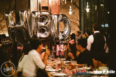 Friday Night at Wine, Beer & Bistro Bar BottomsUp Thonglor — photo 24