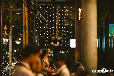 Friday Night at Wine, Beer & Bistro Bar BottomsUp Thonglor — photo 47