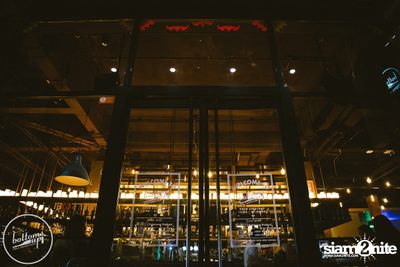 Friday Night at Wine, Beer & Bistro Bar BottomsUp Thonglor — photo 71