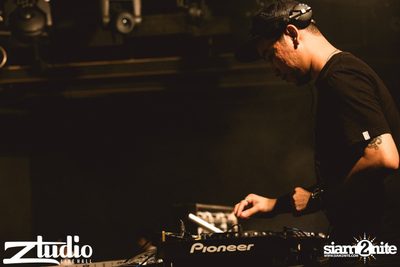 Grey Goose นำเสนอ TGIF : Twoloud ที่ สตูดิโอ ไลฟ์ — photo 1