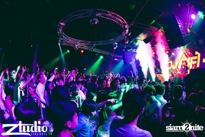 Grey Goose นำเสนอ TGIF : Twoloud ที่ สตูดิโอ ไลฟ์ — photo 20