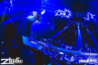Grey Goose นำเสนอ TGIF : Twoloud ที่ สตูดิโอ ไลฟ์ — photo 26
