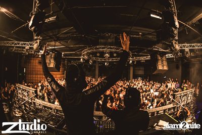 Grey Goose นำเสนอ TGIF : Twoloud ที่ สตูดิโอ ไลฟ์ — photo 38