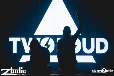 Grey Goose นำเสนอ TGIF : Twoloud ที่ สตูดิโอ ไลฟ์ — photo 51