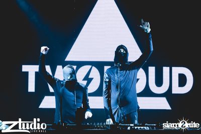 Grey Goose นำเสนอ TGIF : Twoloud ที่ สตูดิโอ ไลฟ์ — photo 53