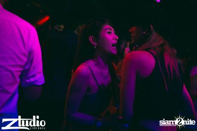 Grey Goose นำเสนอ TGIF : Twoloud ที่ สตูดิโอ ไลฟ์ — photo 74