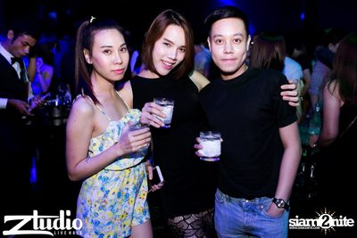 Grey Goose นำเสนอ TGIF : Twoloud ที่ สตูดิโอ ไลฟ์ — photo 75