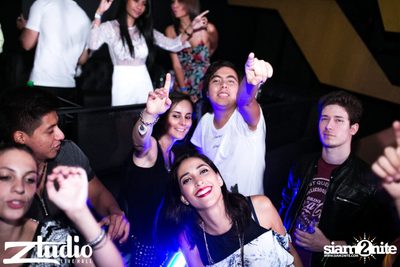 Grey Goose นำเสนอ TGIF : Twoloud ที่ สตูดิโอ ไลฟ์ — photo 90