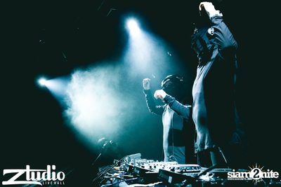 Grey Goose นำเสนอ TGIF : Twoloud ที่ สตูดิโอ ไลฟ์ — photo 99