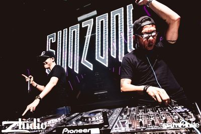 Grey Goose นำเสนอ TGIF : Twoloud ที่ สตูดิโอ ไลฟ์ — photo 105