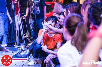 คอนเสิร์ต 25 Hours ที่ร้าน 66 สเตชั่น, เอกมัย-รามอินทรา — photo 57