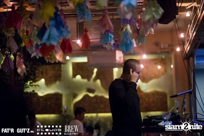 Seenspace Invasion ที่ร้าน Clouds, Fat'R Gut'z และ BREW Beers & Ciders — photo 2