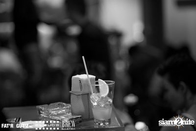 Seenspace Invasion ที่ร้าน Clouds, Fat'R Gut'z และ BREW Beers & Ciders — photo 5