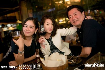 Seenspace Invasion ที่ร้าน Clouds, Fat'R Gut'z และ BREW Beers & Ciders — photo 31