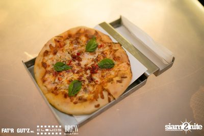 Seenspace Invasion ที่ร้าน Clouds, Fat'R Gut'z และ BREW Beers & Ciders — photo 33