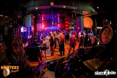 Hooters Bangkok Grand Opening at Four Points by Sheraton — photo 9