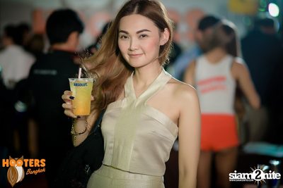 Hooters Bangkok Grand Opening at Four Points by Sheraton — photo 36