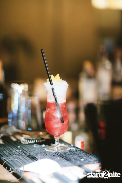 Saturday Night at BottomsUp, Thonglor — photo 32