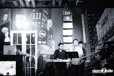 Saturday Night at BottomsUp, Thonglor — photo 47