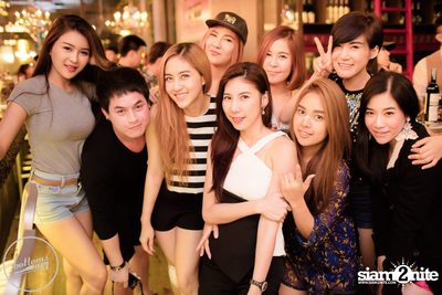 Saturday Night at BottomsUp, Thonglor — photo 76