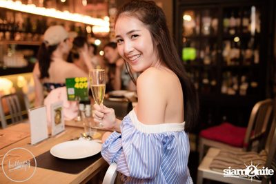 Saturday Night at BottomsUp, Thonglor — photo 100