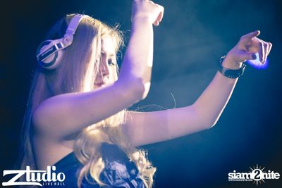 Grey Goose เสนอ TGIF : VINAI ที่ สตูดิโอ ไลฟ์ ฮอลล์ — photo 2