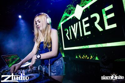 Grey Goose เสนอ TGIF : VINAI ที่ สตูดิโอ ไลฟ์ ฮอลล์ — photo 10