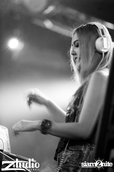 Grey Goose เสนอ TGIF : VINAI ที่ สตูดิโอ ไลฟ์ ฮอลล์ — photo 21