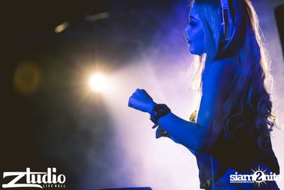 Grey Goose เสนอ TGIF : VINAI ที่ สตูดิโอ ไลฟ์ ฮอลล์ — photo 25