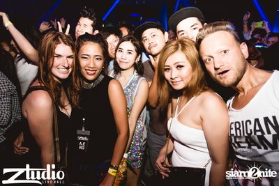 Grey Goose เสนอ TGIF : VINAI ที่ สตูดิโอ ไลฟ์ ฮอลล์ — photo 66