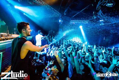 Grey Goose เสนอ TGIF : VINAI ที่ สตูดิโอ ไลฟ์ ฮอลล์ — photo 75