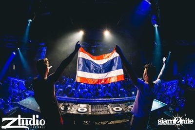 Grey Goose เสนอ TGIF : VINAI ที่ สตูดิโอ ไลฟ์ ฮอลล์ — photo 84