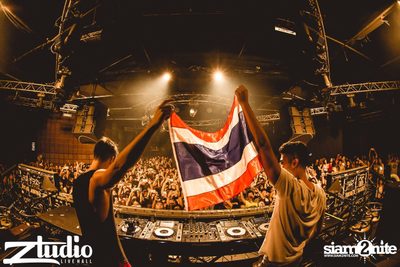 Grey Goose เสนอ TGIF : VINAI ที่ สตูดิโอ ไลฟ์ ฮอลล์ — photo 85