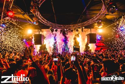 Grey Goose เสนอ TGIF : VINAI ที่ สตูดิโอ ไลฟ์ ฮอลล์ — photo 89
