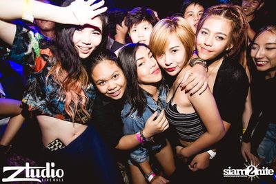 Grey Goose เสนอ TGIF : VINAI ที่ สตูดิโอ ไลฟ์ ฮอลล์ — photo 112