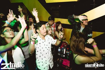 Grey Goose เสนอ TGIF : VINAI ที่ สตูดิโอ ไลฟ์ ฮอลล์ — photo 136