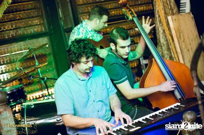 The Speakeasies’ Swing Band Live ที่ ดิ ไอรอน แฟรี่ — photo 46