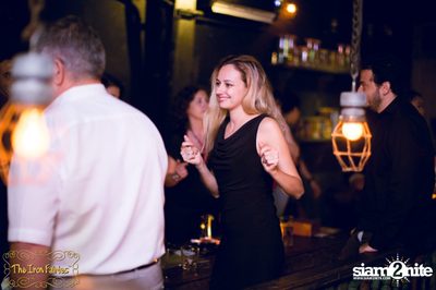 The Speakeasies’ Swing Band Live ที่ ดิ ไอรอน แฟรี่ — photo 96