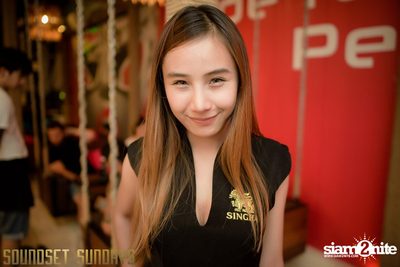 Soundset Sundays at Superflow City Beach Club — photo 7