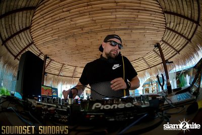Soundset Sundays at Superflow City Beach Club — photo 9
