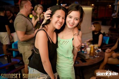 Soundset Sundays at Superflow City Beach Club — photo 55