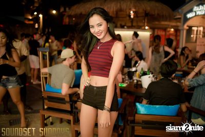 Soundset Sundays at Superflow City Beach Club — photo 94