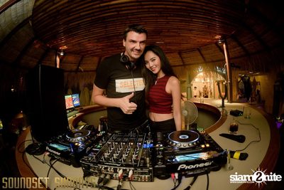 Soundset Sundays at Superflow City Beach Club — photo 104