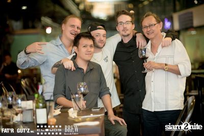 Seenspace Invasion ที่ร้าน Clouds, Fat'R Gut'z และ BREW Beers & Ciders — photo 24