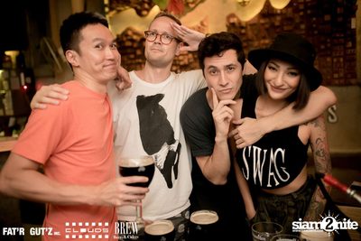 Seenspace Invasion ที่ร้าน Clouds, Fat'R Gut'z และ BREW Beers & Ciders — photo 84