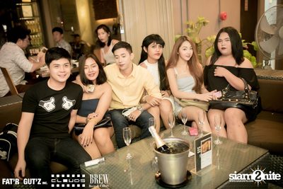 Seenspace Invasion ที่ร้าน Clouds, Fat'R Gut'z และ BREW Beers & Ciders — photo 99