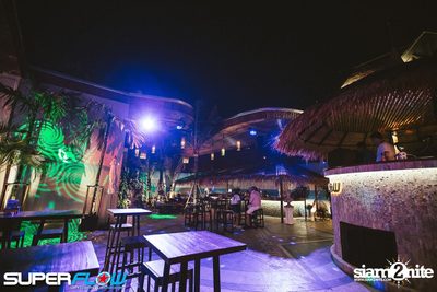 Superflow presents LIFE IS A B*TCH - Launch Party — photo 11