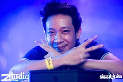 Grey Goose นำเสนอ TGIF : Vicetone ที่ สตูดิโอ ไลฟ์ ฮอลล์ — photo 28