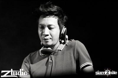 Grey Goose นำเสนอ TGIF : Vicetone ที่ สตูดิโอ ไลฟ์ ฮอลล์ — photo 31