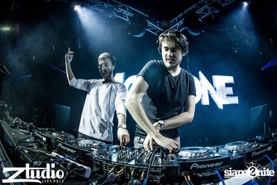 Grey Goose นำเสนอ TGIF : Vicetone ที่ สตูดิโอ ไลฟ์ ฮอลล์ — photo 54